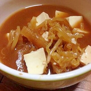 豆腐と白菜ともやしの味噌汁